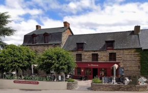 Гостиница Logis Hotel, restaurant et spa Le Relais De Broceliande  Пемпон